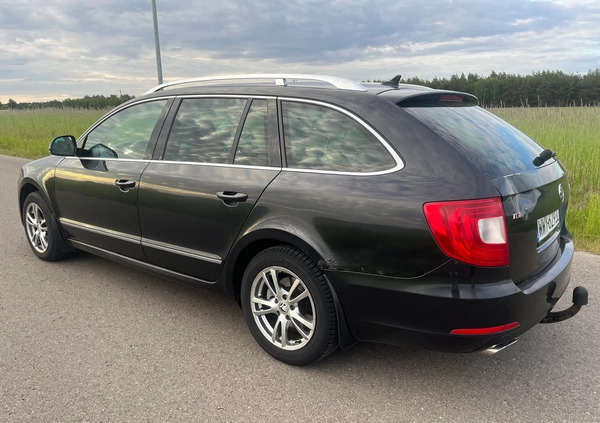 Skoda Superb cena 16000 przebieg: 546000, rok produkcji 2010 z Wyszków małe 137
